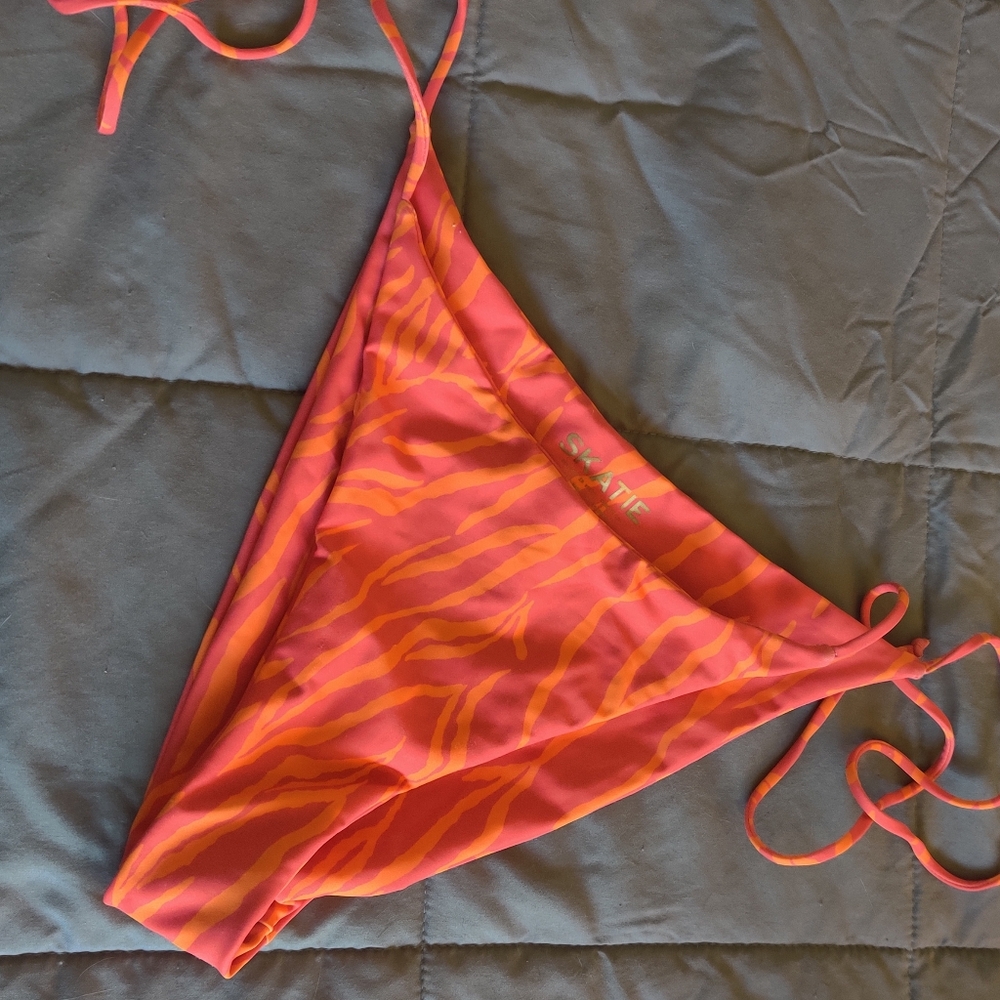 Skatie Bikini Vera Bottom in Mauna Loa size L